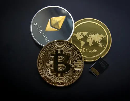 ¿Cuál es el precio de Bitcoin y otras criptos este 15 de abril del 2024?