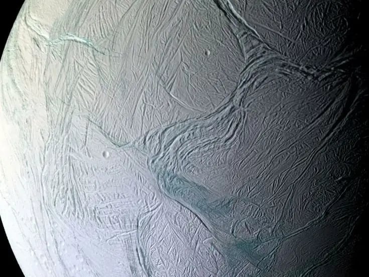 Una “Falla de San Andrés” en luna de Saturno podría ayudar a encontrar vida extraterrestre
