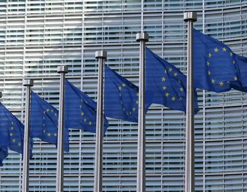 150 grandes empresas europeas piden a la UE que “revise” su propuesta de ley de Inteligencia Artificial