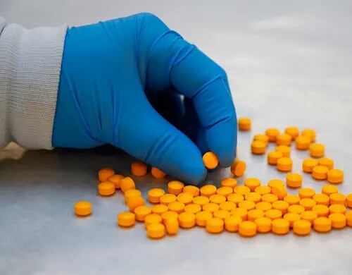Proveedores de químicos para el fentanilo reciben 38 millones de dólares en criptomonedas
