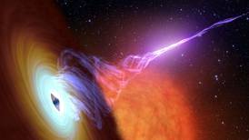 Hallazgo científico sugiere posible existencia de “láseres gravitacionales” en el universo, según estudio