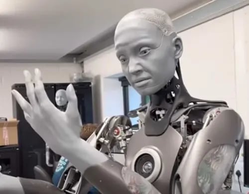 Ameca, el robot humanoide más avanzado (VIDEO)