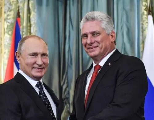Rusia y Cuba pactan acuerdo para utilizar criptomonedas y hacer frente a las sanciones de la OTAN