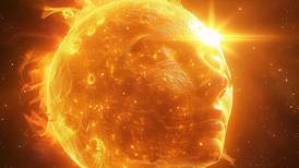 El Sol, ¿consciente? Biólogo plantea cuestionamientos sobre la conciencia en el universo