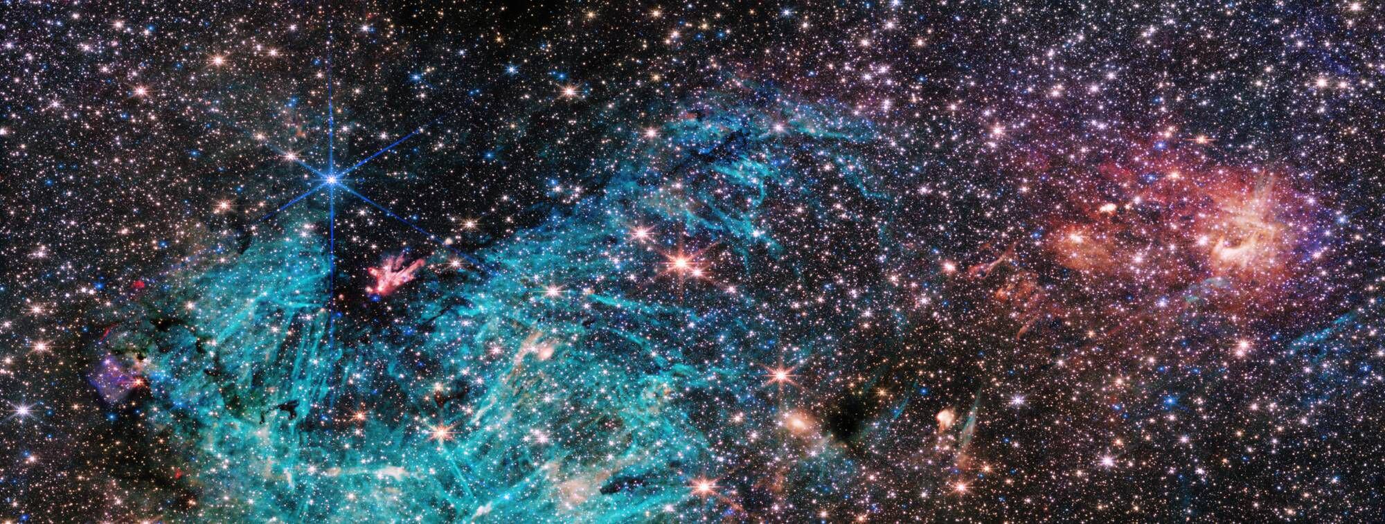 Fotografía captada con el instrumento NIRCam del Telescopio Espacial James Webb de la NASA, donde vemos una nueva imagen del núcleo denso de la Vía Láctea. Fuente: NASA, ESA, CSA, STScI, y S. Crowe (University of Virginia).