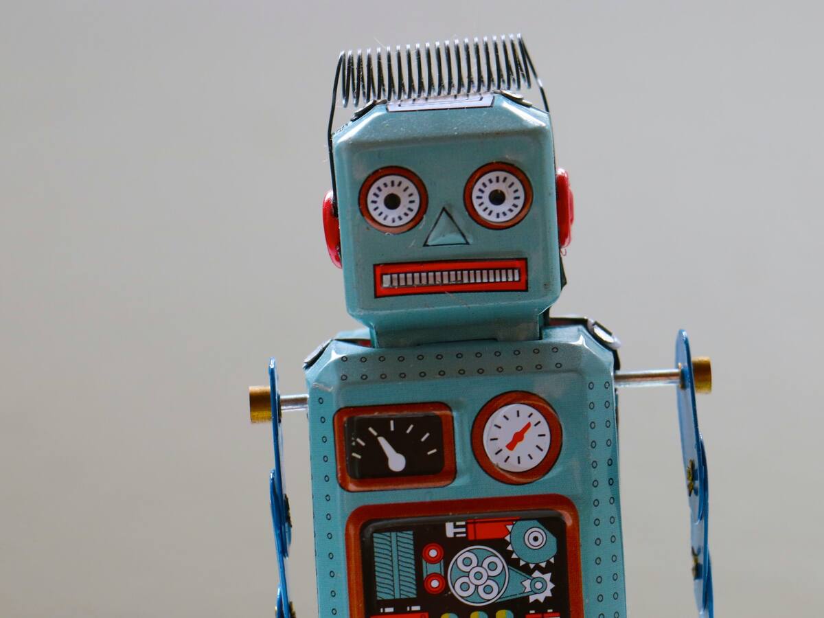 OpenIA está tratando de que ChatGPT sea más "seguro" y menos "hostil"