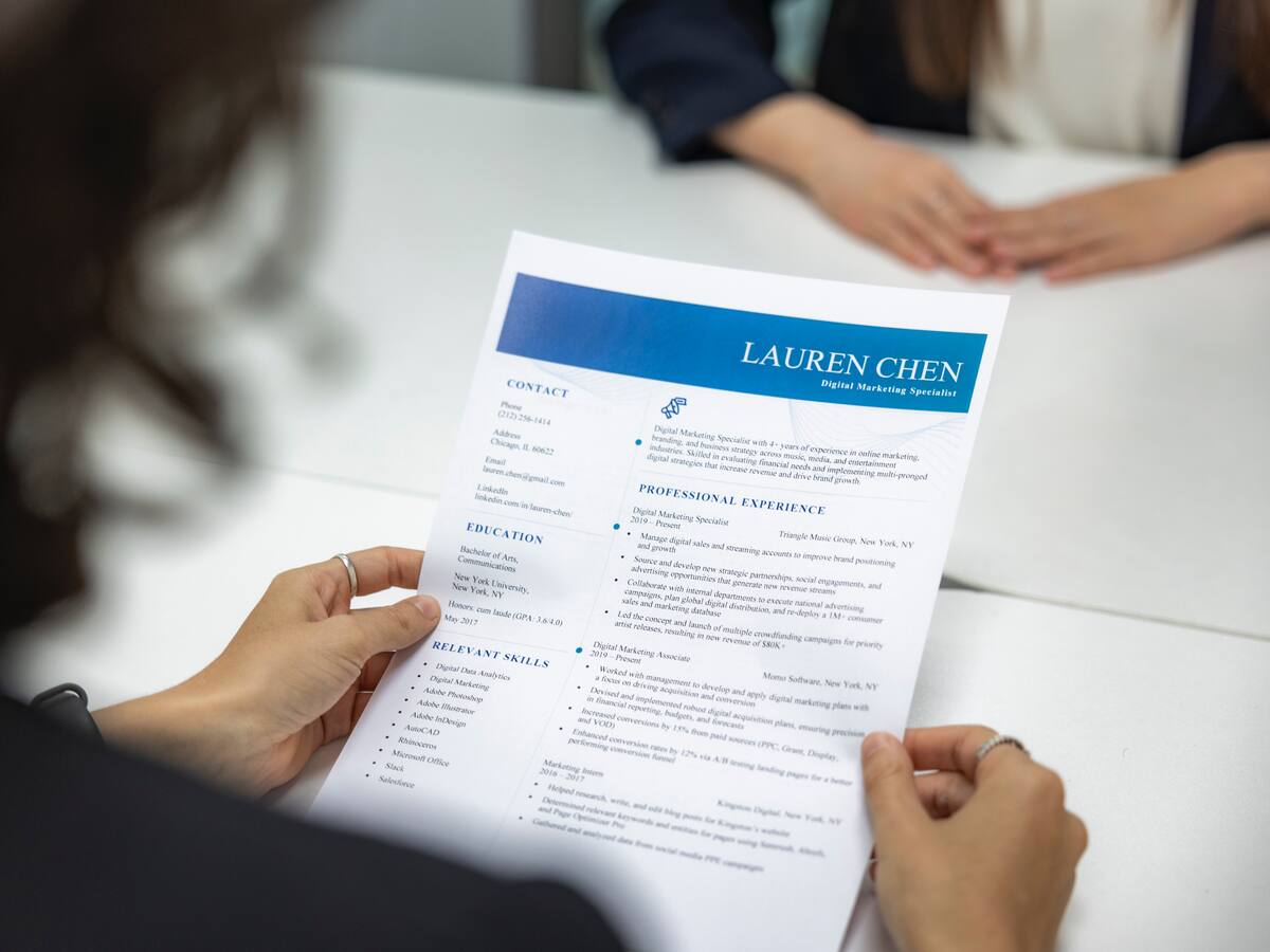 Cómo crear un CV “bonito” y gratis en 2024: las mejores opciones de plantillas