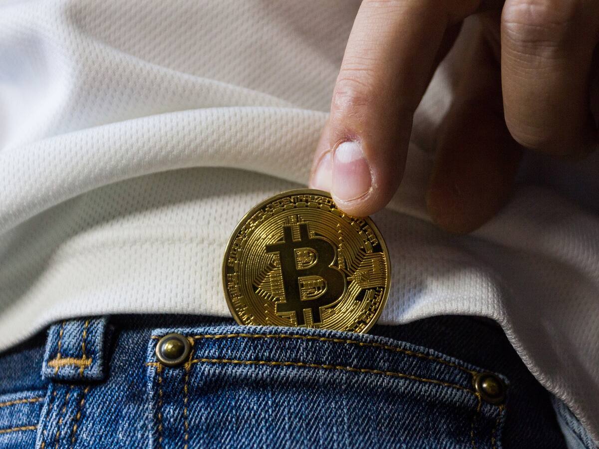 “Gobiernos no permitirán a las criptomonedas sin involucrarse”: CEO de RocketFuel