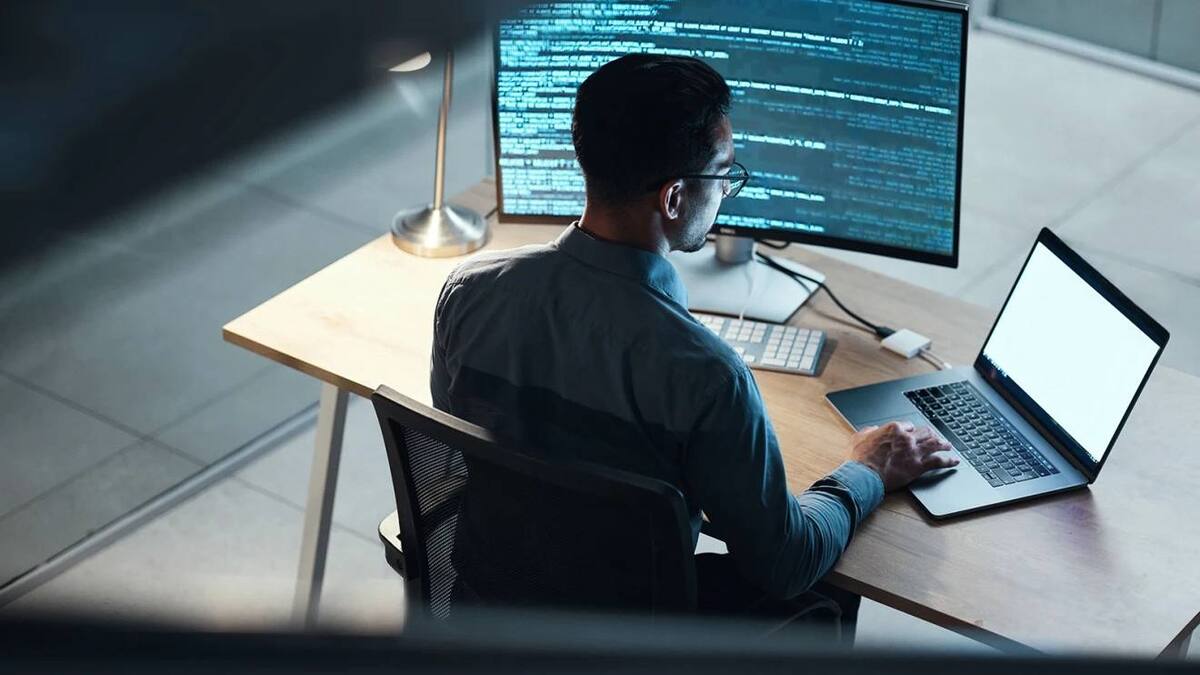 La idea es entrenar a profesionales en las tecnologías que requerirá Amazon en el futuro.