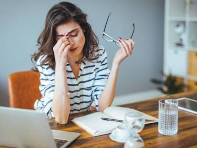 El impacto del estrés crónico en la salud emocional y energética