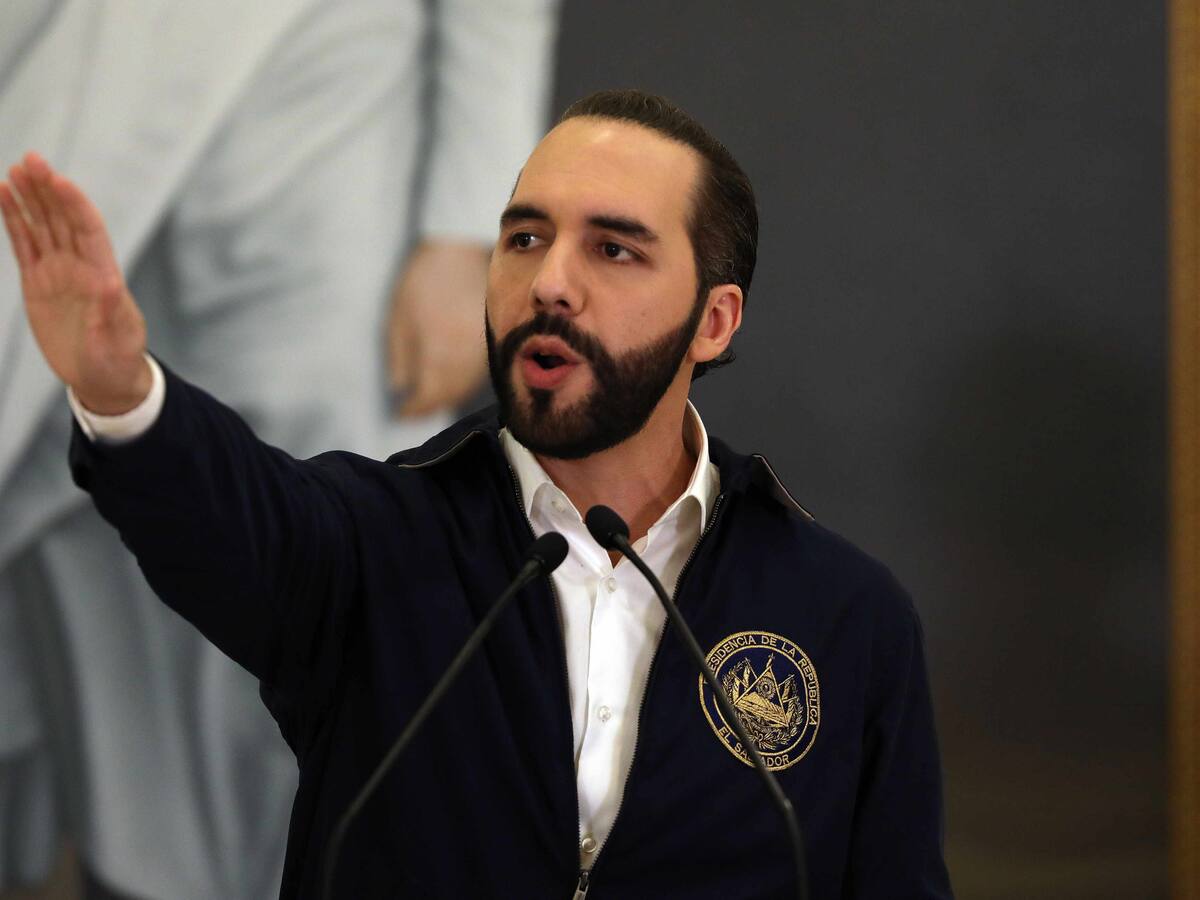 Nayib Bukele sigue creyendo que el Bitcoin es el futuro de El Salvador pese al colapso de las criptomonedas