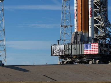 La NASA descarta lanzamiento a la Luna en marzo por problemas técnicos en cohete Artemis II