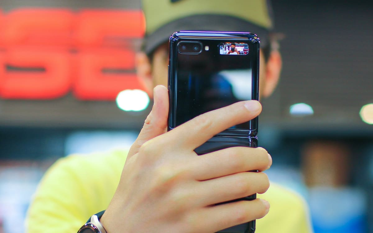 La Generación Z enfrenta amenazas financieras con un tercio de su población habiendo sido víctima de estafas, superando a otras generaciones en este aspecto. Fuente: Especial