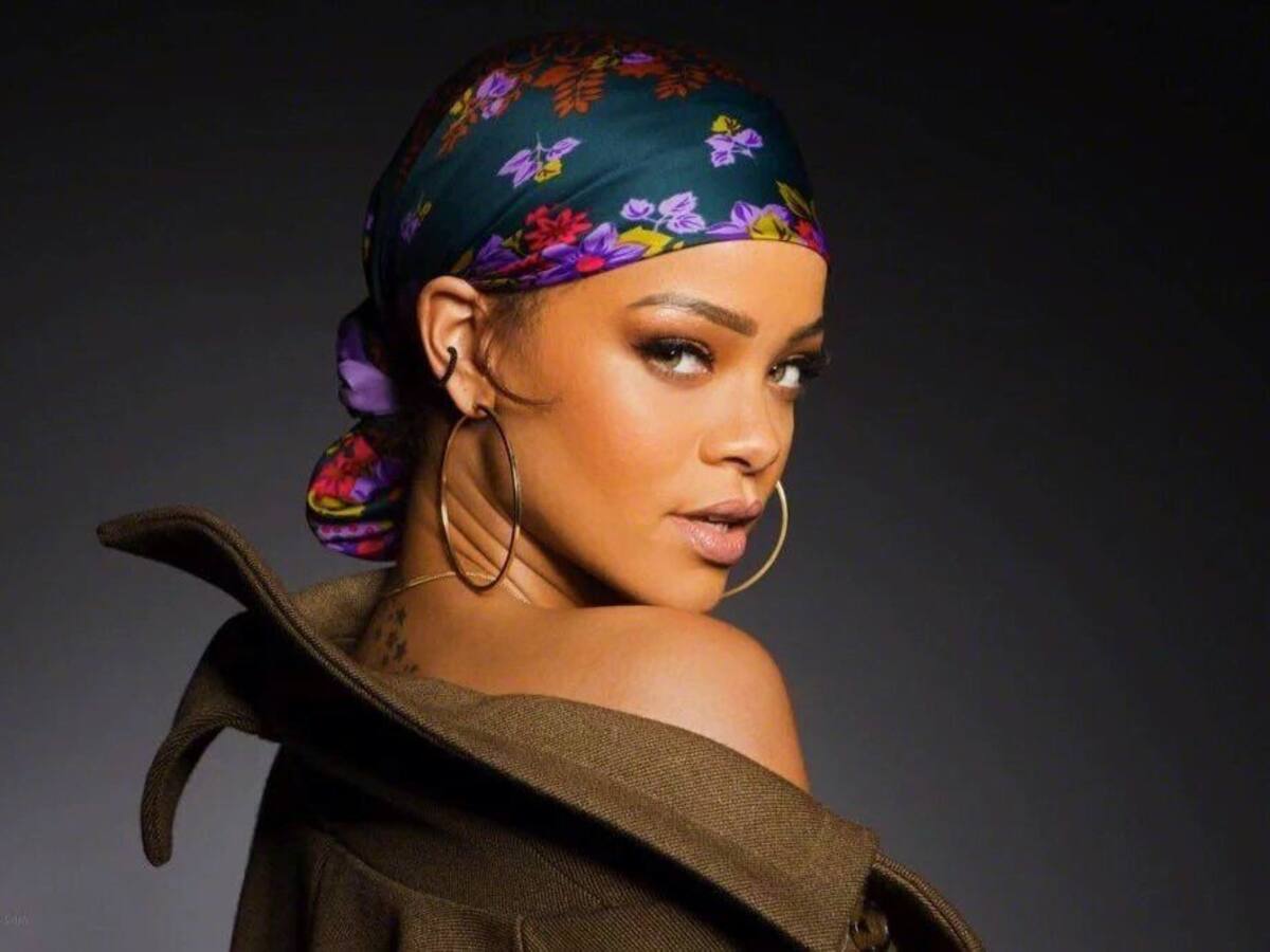 Rihanna se convierte en una reina egipcia gracias a la IA