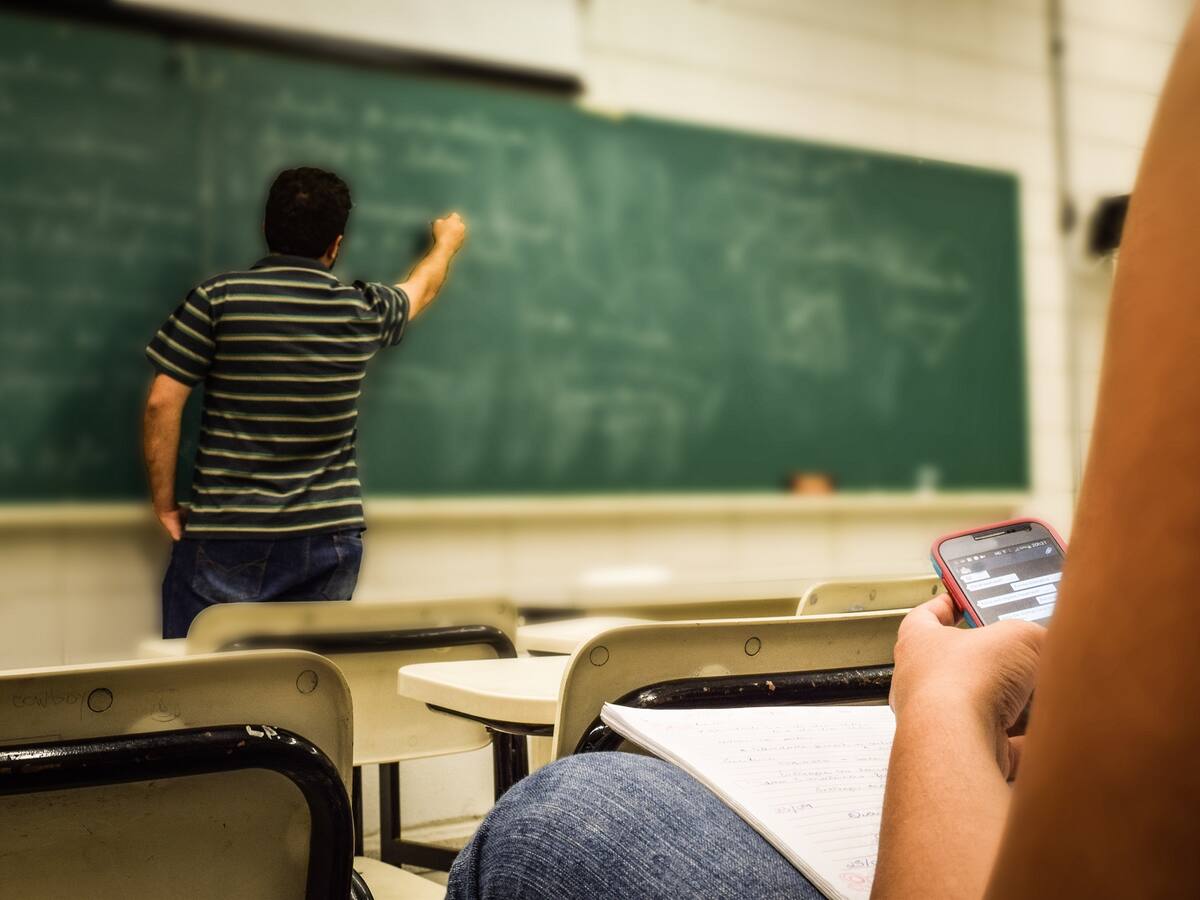 Así descubrió un profesor que su alumno le entregó un trabajo hecho por una IA