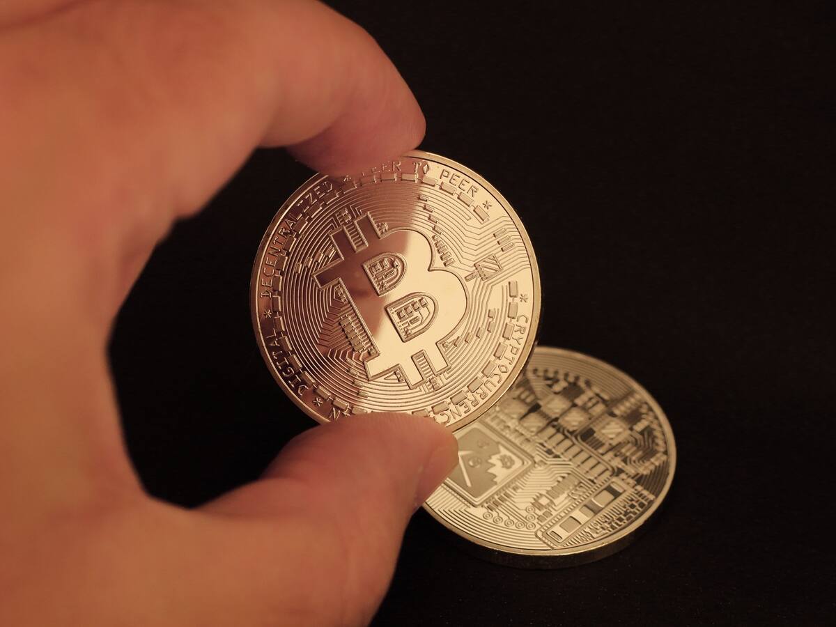 Bitcoin perderá todo su valor y la inflación durará varios años: asegura multimillonario