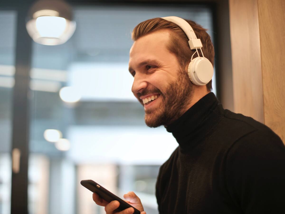 Por esta razón los nuevos auriculares de Apple podrían hacer que el precio de los tokens se dispare en el metaverso