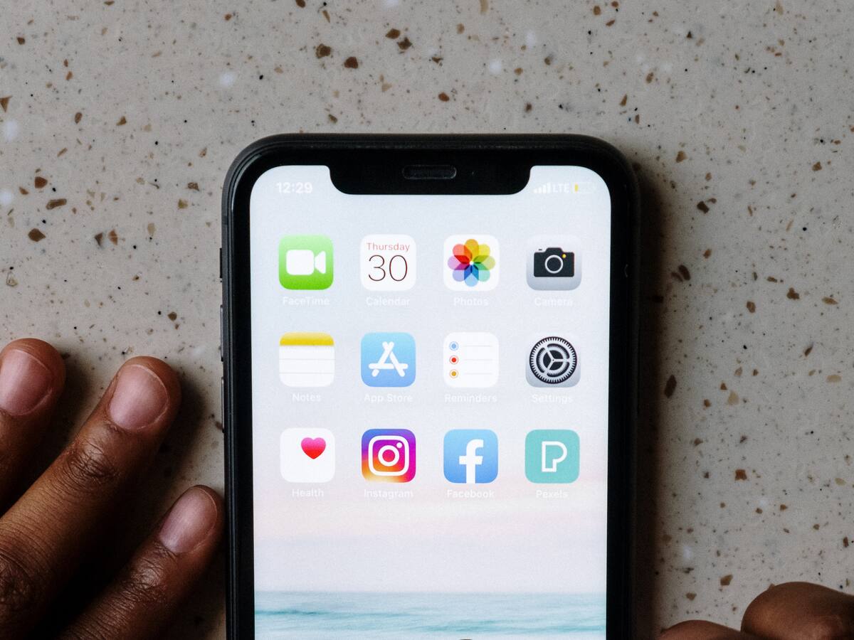Así la inteligencia artificial influye en lo que vemos en Instagram y Facebook, explica Meta