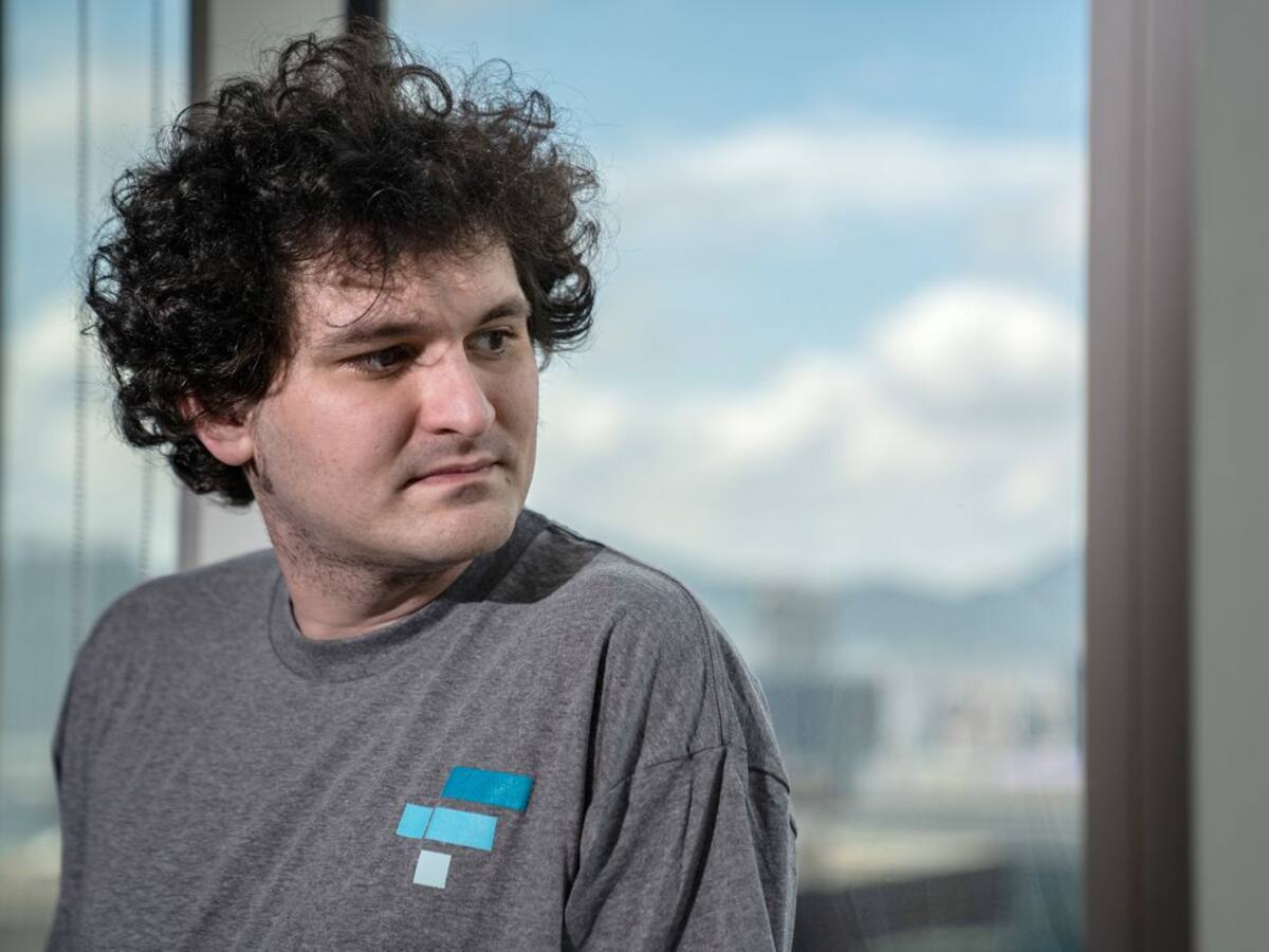 Sam Bankman-Fried ignora estrategia legal y sigue en contacto con testigos y contactos