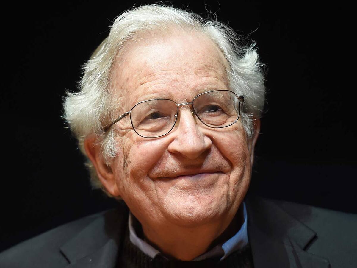 Chomsky advierte sobre los peligros de la inteligencia artificial