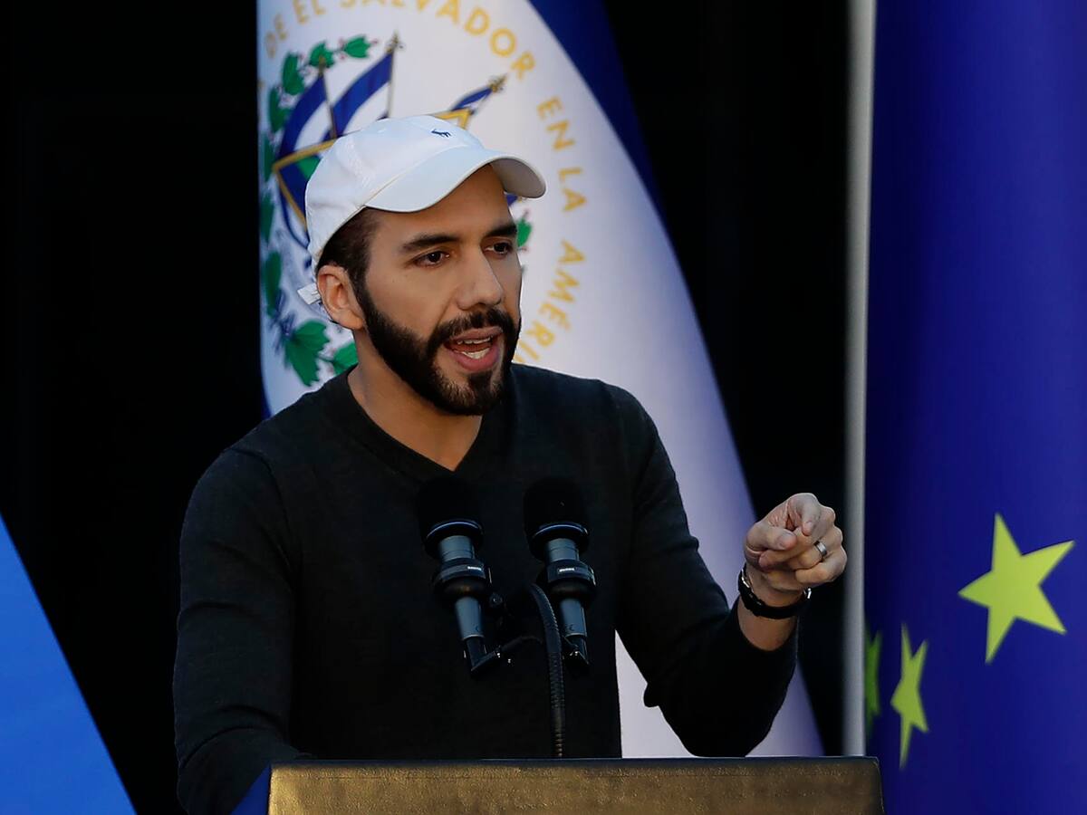 El Salvador aprueba la ley que elimina impuestos a empresas tecnológicas