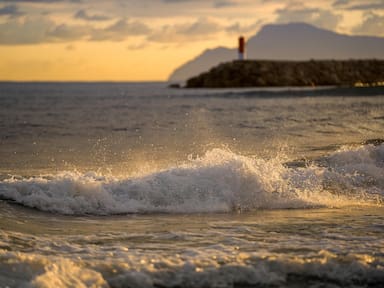 ¿Se pueden esparcir cenizas en el mar en México?