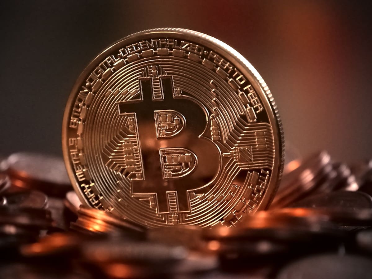 Bitcoin: ¿una alternativa al oro físico?