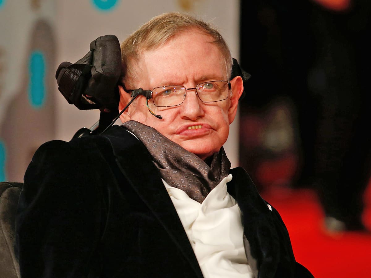 ¿Qué dijo Stephen Hawking sobre la inteligencia artificial?