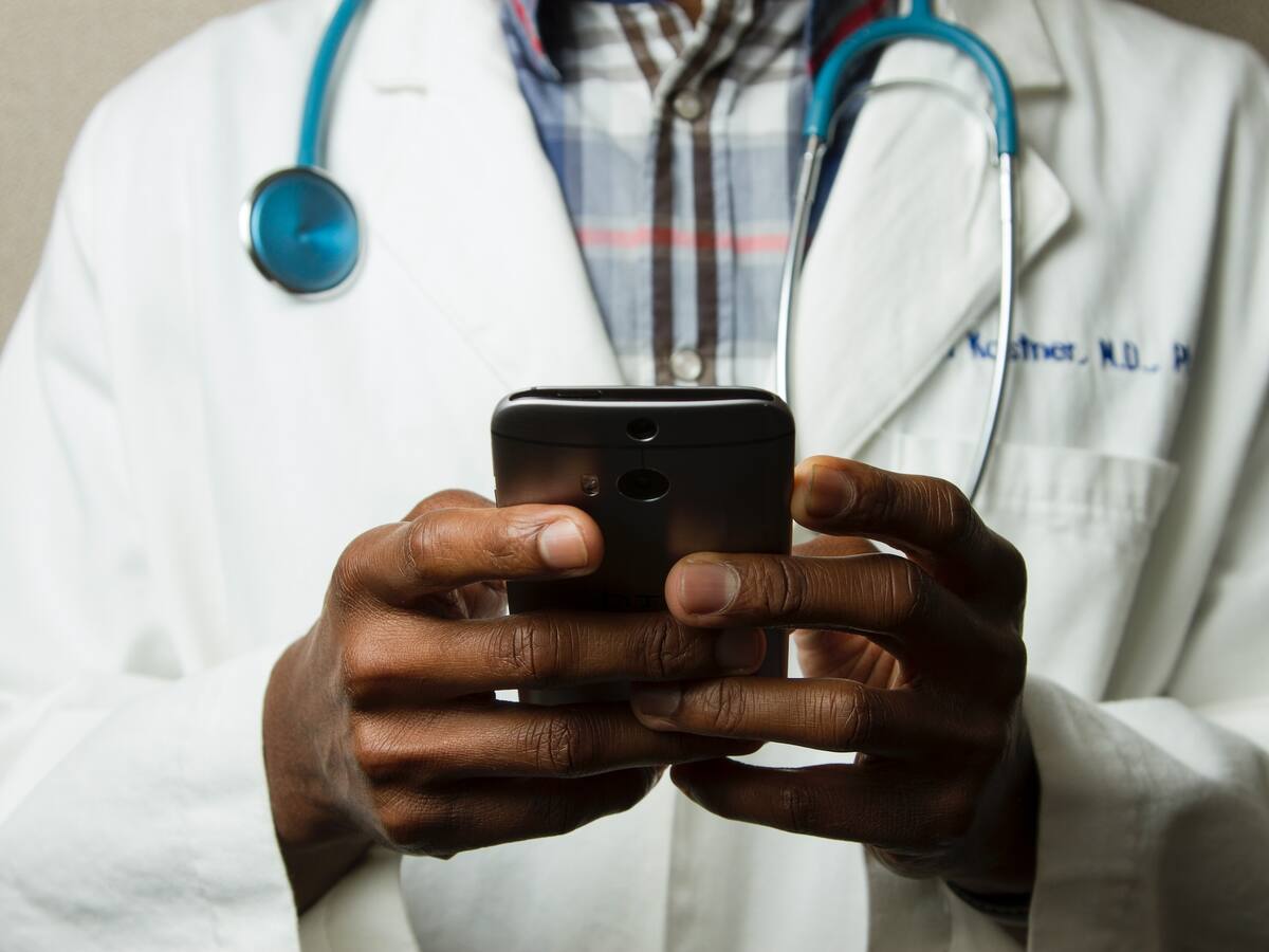 Inteligencia artificial de la mano de Google ya está siendo implementada para tratar pacientes en hospitales