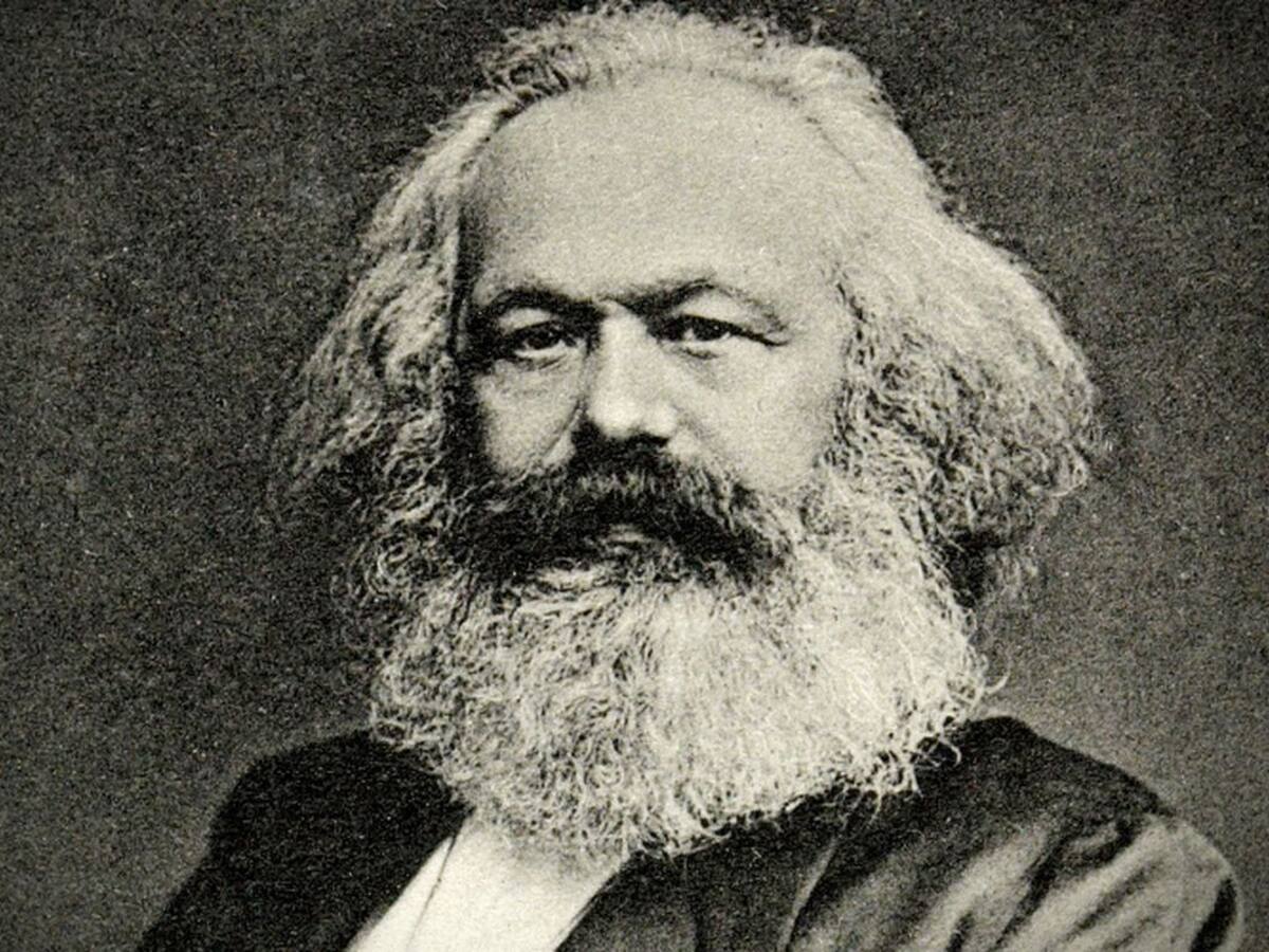ChatGPT se define como "socialista o progresista" al preguntarle por sus creencias políticas
