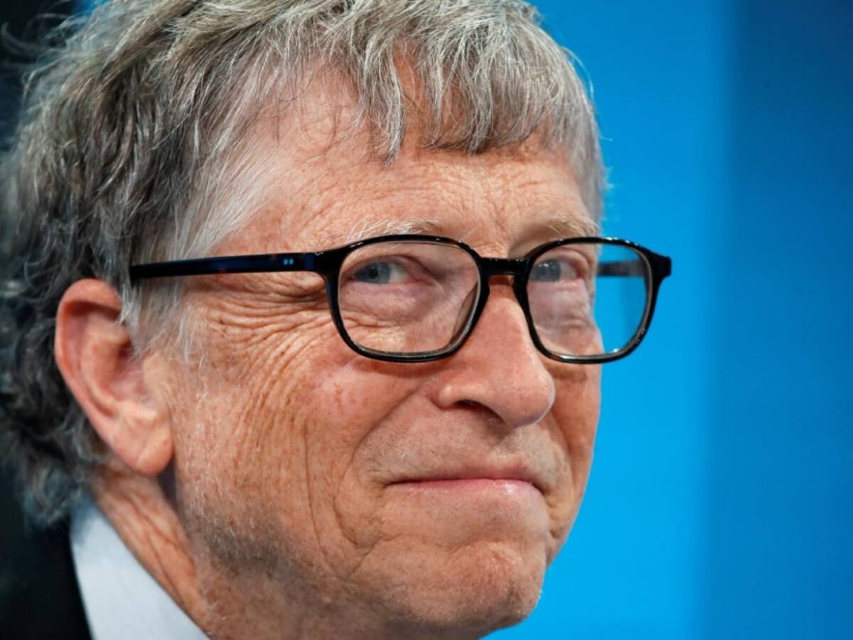 Bill Gates dice que la IA es revolucionaria pero está preocupado que sea usada para "fines bélicos"