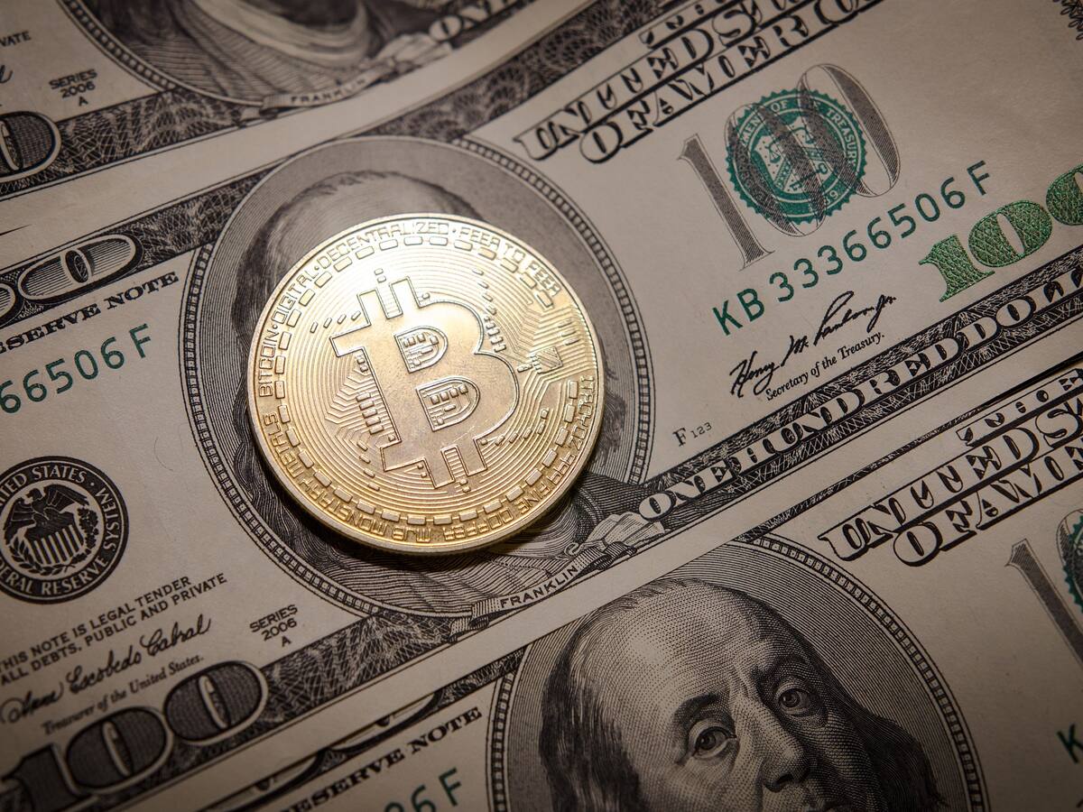 Bitcoin empezará la semana rozando los 24 mil dólares