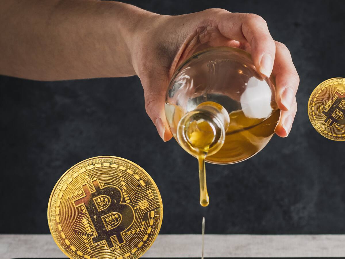 Usuario comparte su granja de minería de Bitcoin impulsado por aceite de cocina