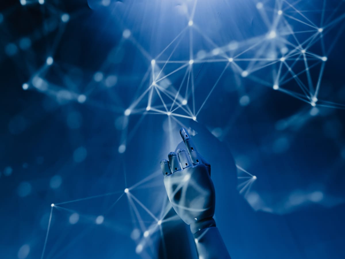 Generar una imagen con IA consume tanta energía como cargar tu smartphone