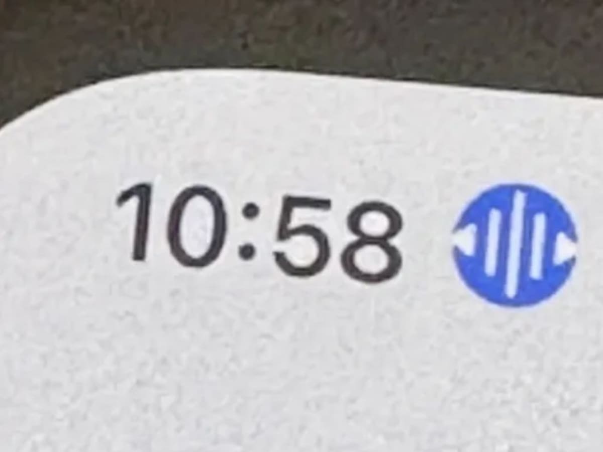 Misterioso "punto azul" deja perplejos a usuarios de iPhone, ¿de qué se trata?