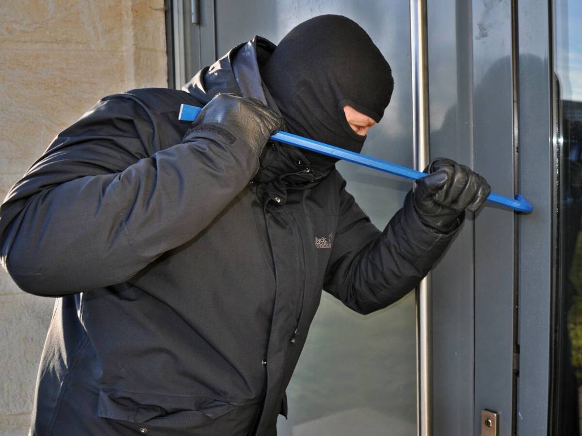 ¿Instalar alarmas pone en riesgo tu hogar? Exladrona reveló los secretos de robar casas