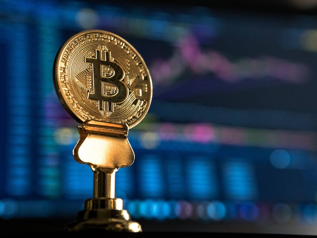 Bitcoin califica más como un producto básico que como un valor: Presidente de la SEC
