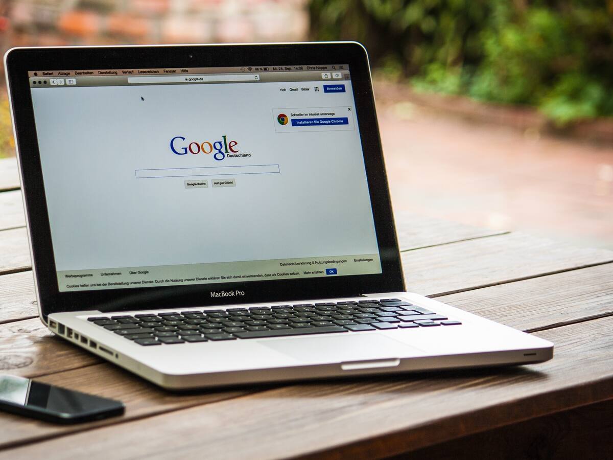 Cibercriminales imitan a Google Translate para convertir computadoras en mineros de criptomonedas