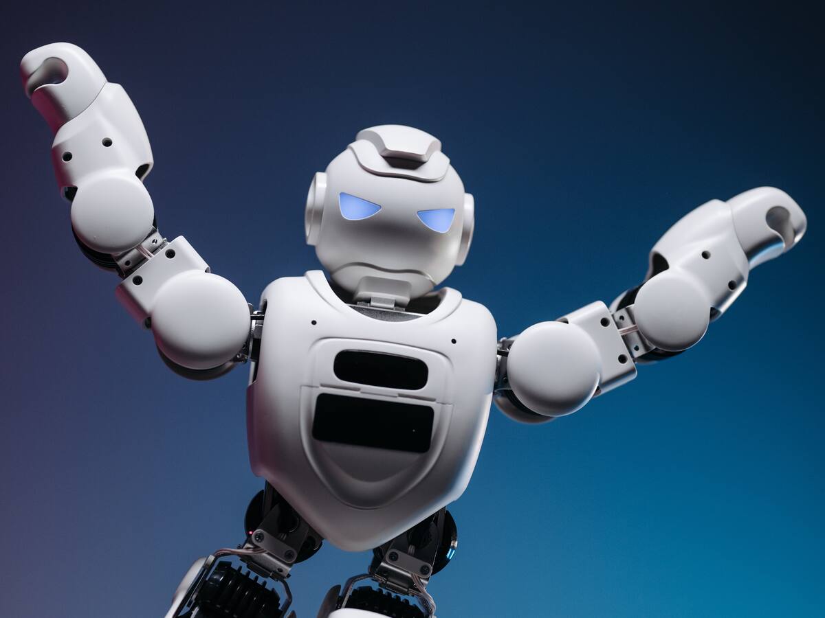 La inteligencia artificial superará a los humanos en 2031: ¿Estás preparado? TBS Education te enseña cómo