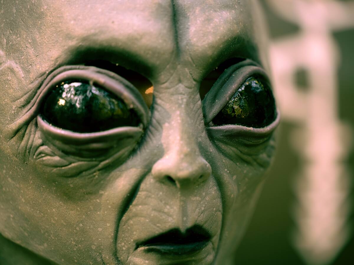 Inteligencia artificial nos dice cómo sería una invasión alienígena