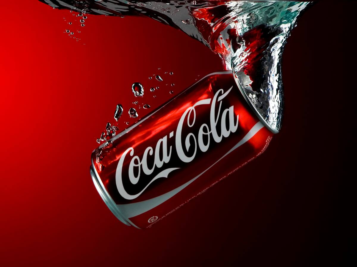 Coca-Cola lanza una inesperada colección de NFT llamada "Masterpiece"