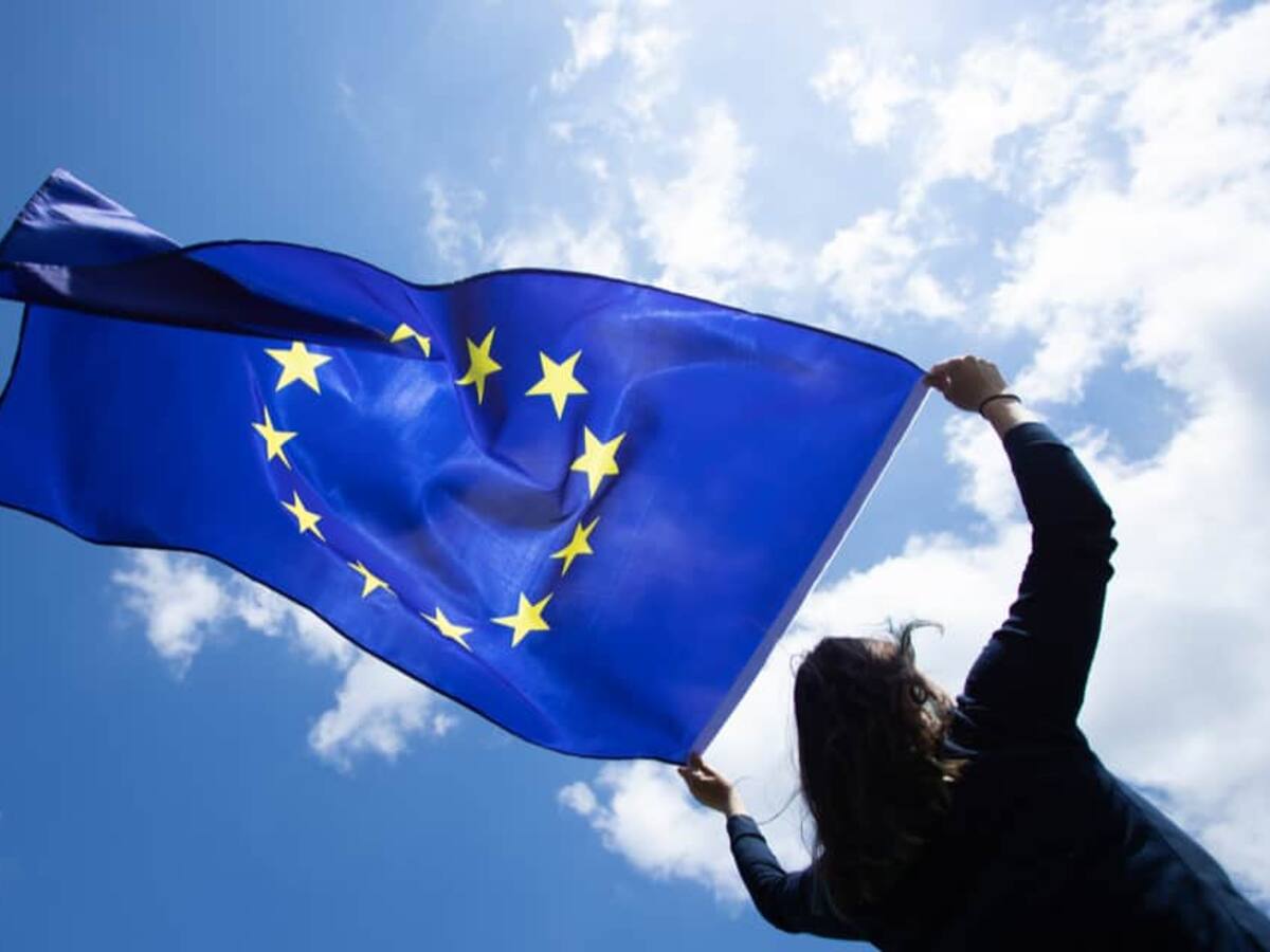 El regulador de valores europeo se dice preocupado por los productos relacionados a las criptomonedas