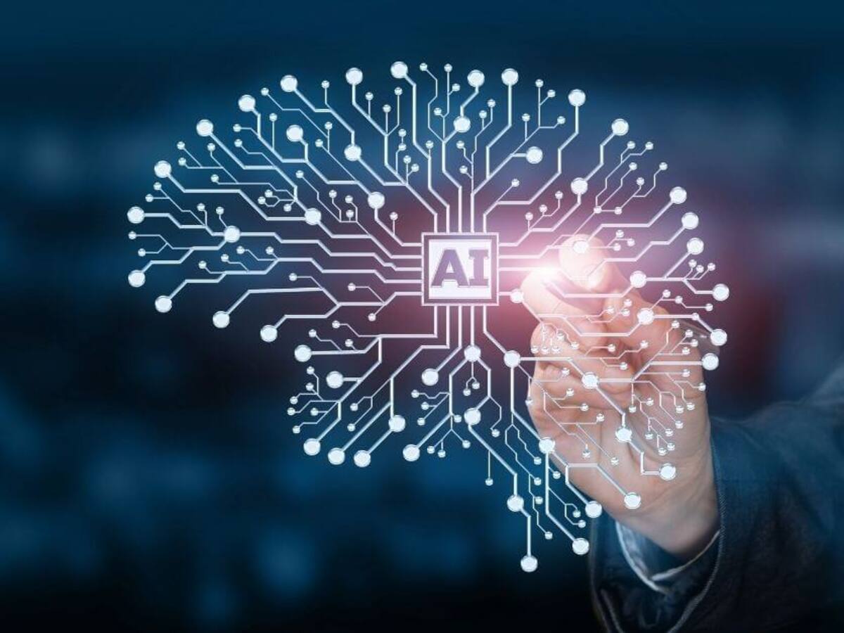 Inteligencia artificial facilita la vida pero no la resuelve, afirma pionero de la IA en México