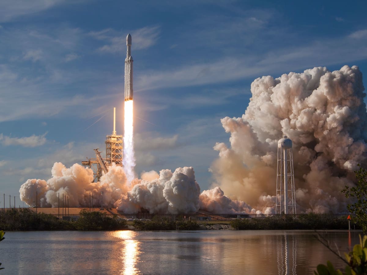 Cohete con inteligencia artificial podría llegar a Marte en tan solo un mes