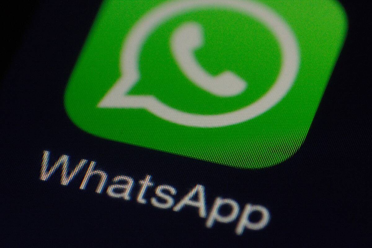 WhatsApp ofrece trucos sencillos para personalizar tu experiencia y mantener tu privacidad: desde volverte invisible en la aplicación hasta ocultar tu 'último visto', foto de perfil y estado, incluso desactivar las temidas marcas azules.