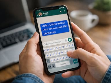 El método para tener letras azules en WhatsApp requiere apps externas, permisos especiales y no cuenta con respaldo oficial de Meta