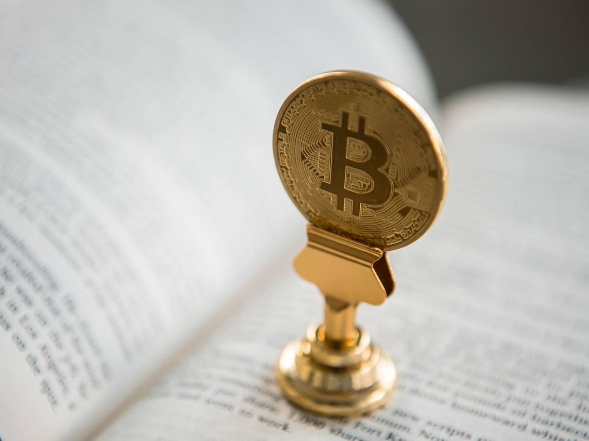 Brian Armstrong buscará discutir la legislación cripto ante la Cámara de EEUU