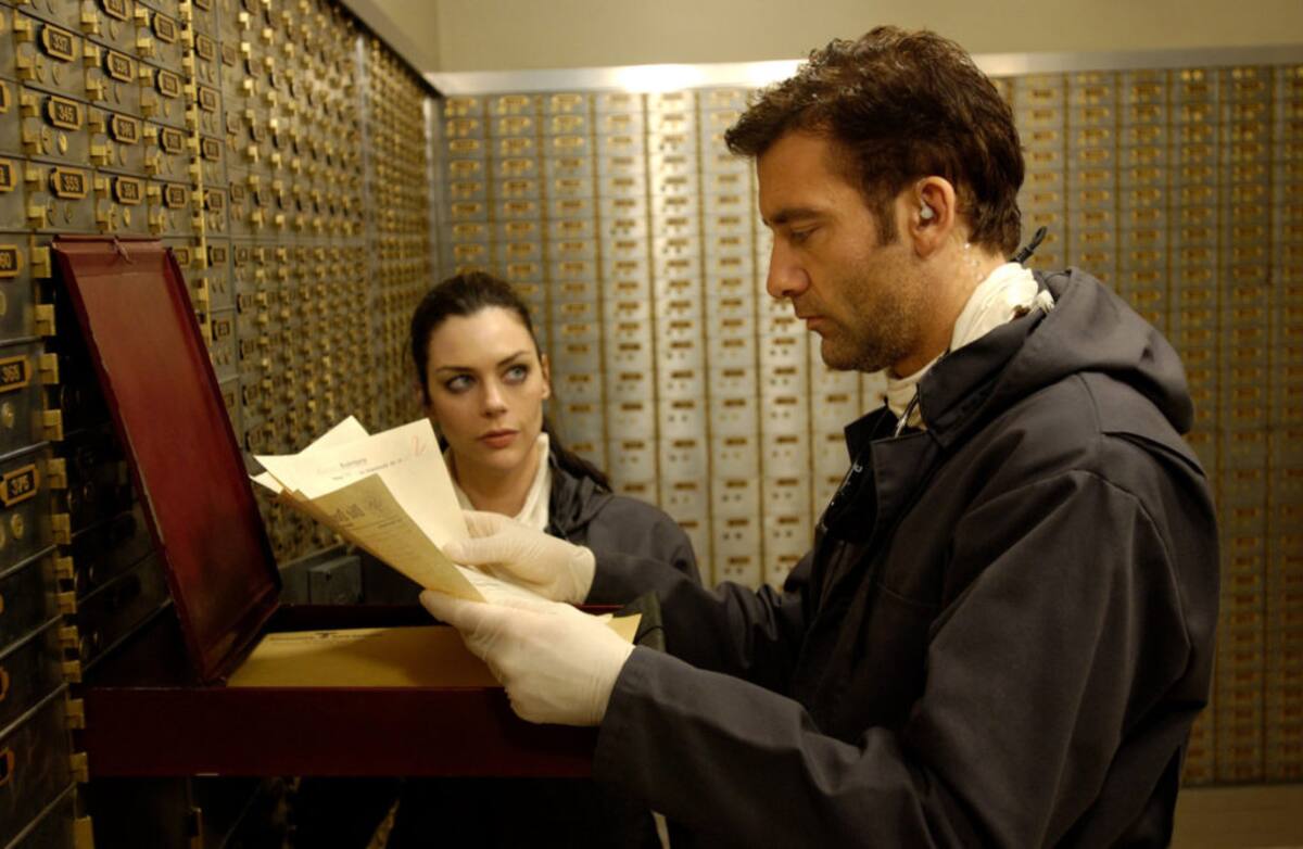 La película usa una narración fragmentada para mostrarnos a detalle un ingenioso plan para asaltar un banco.