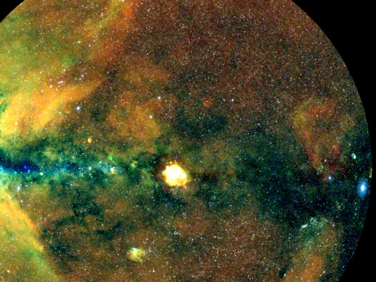 Revelan mapa del universo más grande hasta la fecha: Más de 900 millones de estrellas, agujeros negros y objetos insólitos