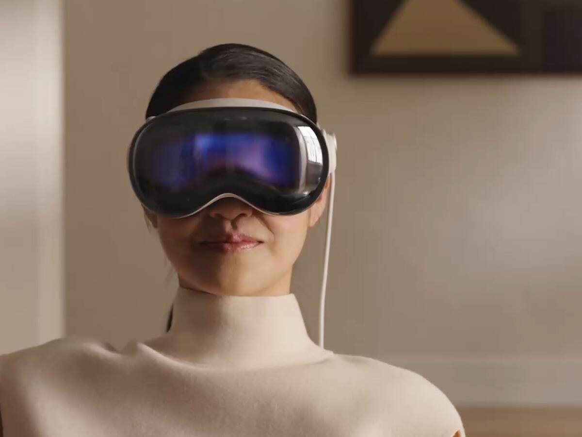 Aunque cuestan una fortuna, los Apple Vision Pro no incluirán app de YouTube, Netflix ni Spotify